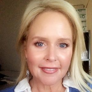 Meet your Posher, Mary linda